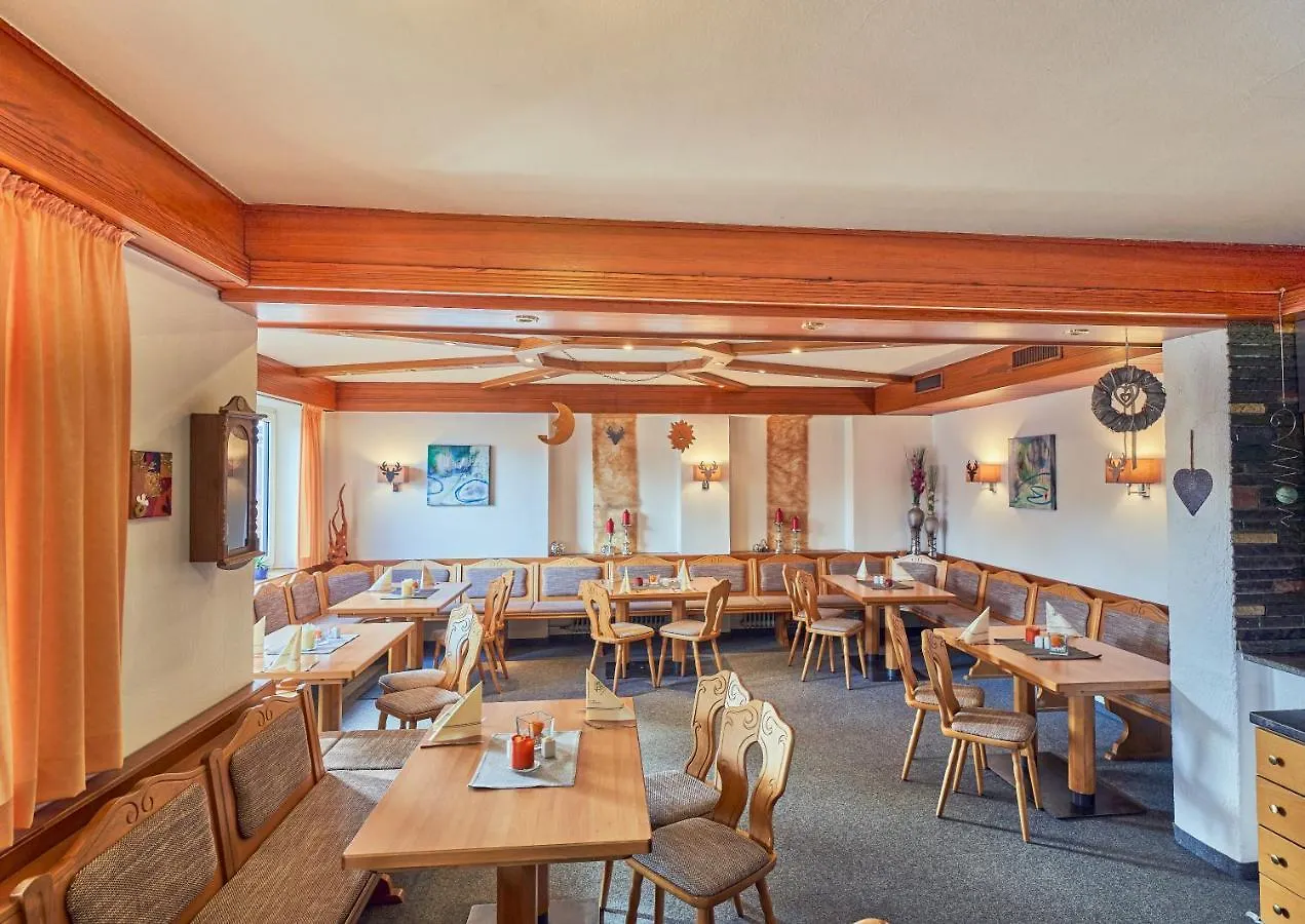 Landhotel Krone オーバーロイテ