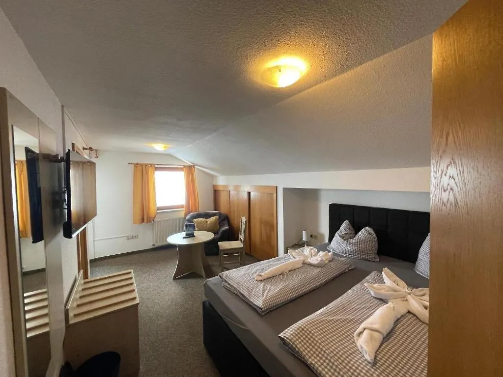 ホテル Landhotel Krone オーバーロイテ